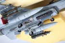 1/48 F-16C [BLOCK 25/32] Fly skala byggesett thumbnail