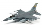 1/72 F-16 CJ FIGHTING FALCON Fly skala byggesett thumbnail