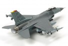 1/72 F-16 CJ FIGHTING FALCON Fly skala byggesett thumbnail